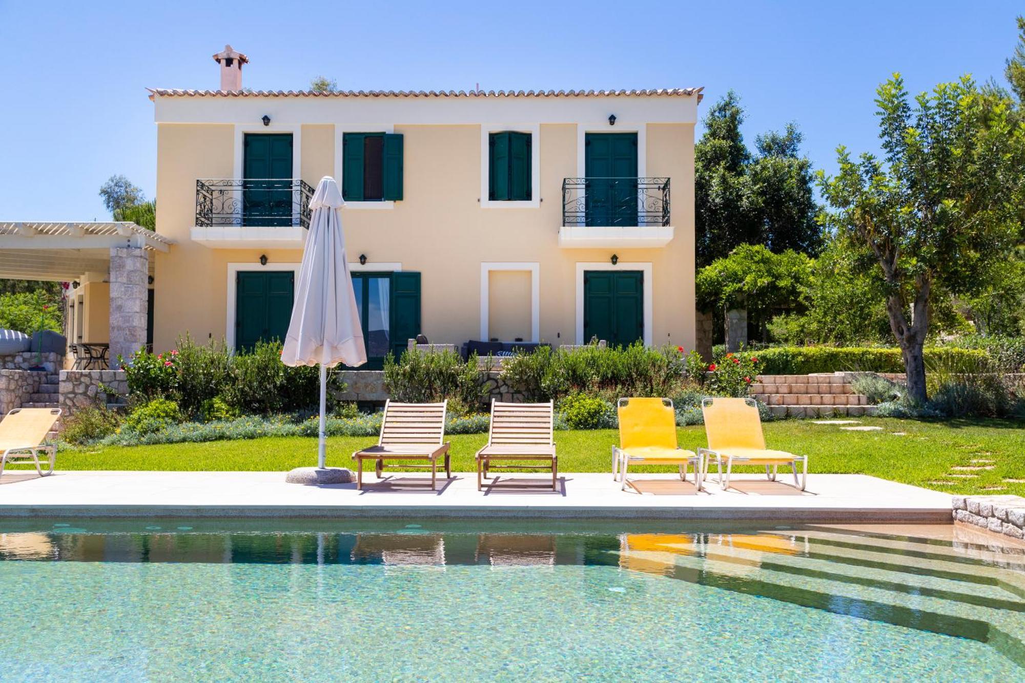 Villa Aria - Luxury Beachfront Villa With Pool And Tennis Court Koilás Esterno foto