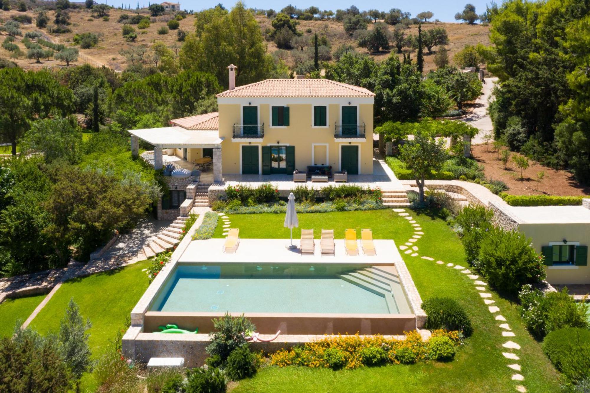 Villa Aria - Luxury Beachfront Villa With Pool And Tennis Court Koilás Esterno foto