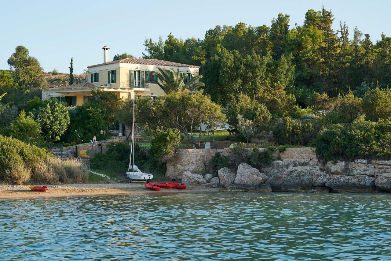 Villa Aria - Luxury Beachfront Villa With Pool And Tennis Court Koilás Esterno foto